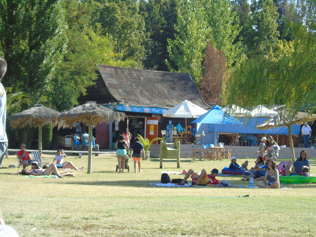 Lago Rapel, Restaurante